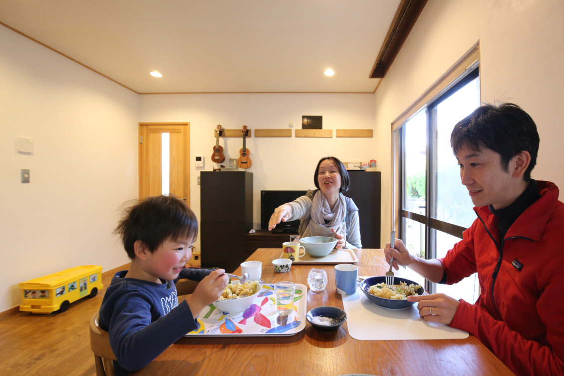 2340-神奈川県海老名市-リノベーション-家族で食事-1130